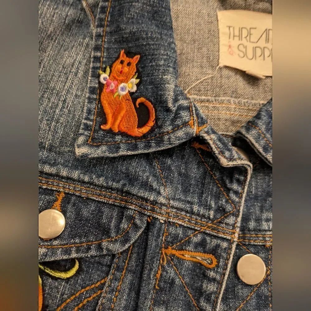 Thread & supply vintage Embroidered denim vest - Picture 2 of 7